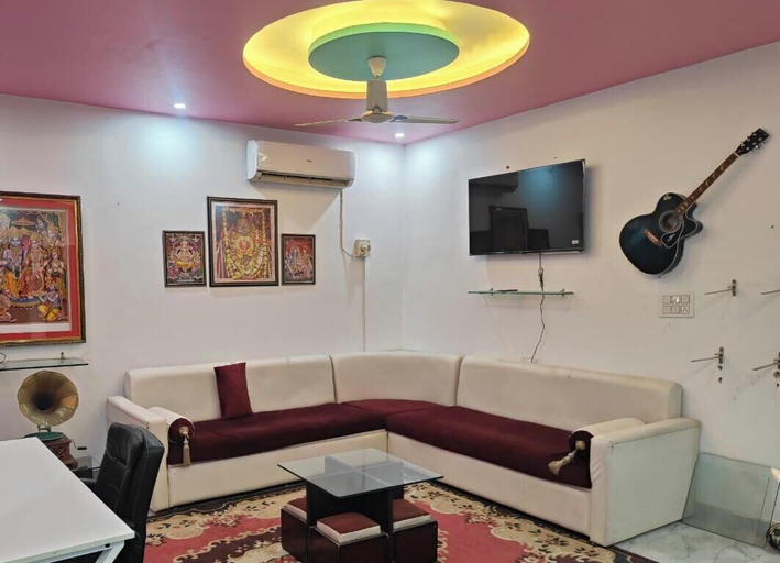 Living area, Hotel Ramkesarrai Near Shri Ram Janmabhoomi Temple, Ayodhya, Faizabad