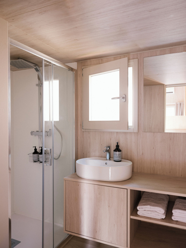 Bathroom 4, Wecamp Cudillero, Asturias