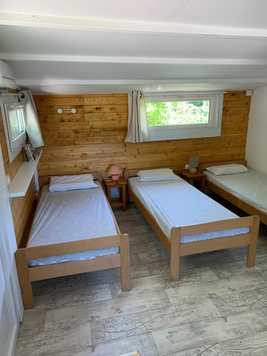 Bedroom 2, les petits chalets de DUDU, Ardèche