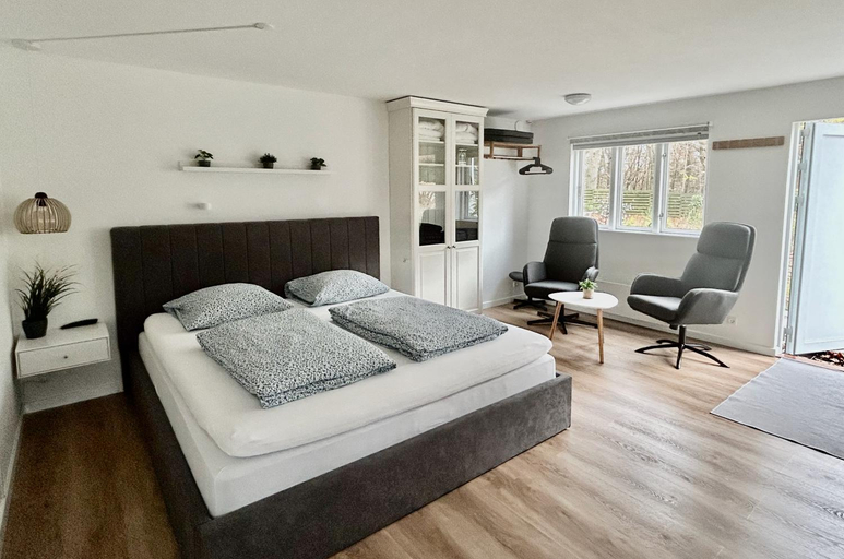 Bedroom, Cozy private annex near bathing lake and 30 min. from Copenhagen, Egedal