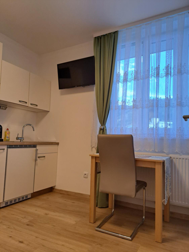 5, Private Zimmer HoAp, Leoben