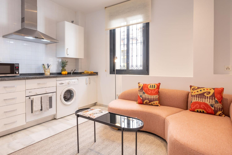 Others 5, Ohliving San Bernardo, Sevilla