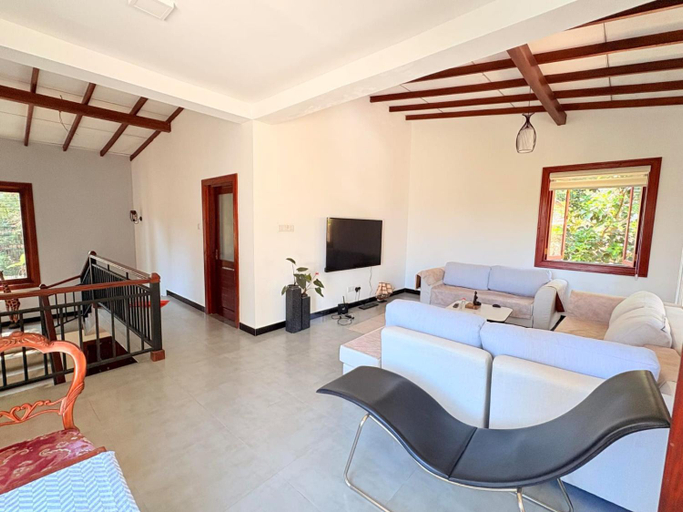 Others 4, Taku Home Stay, Udunuwara
