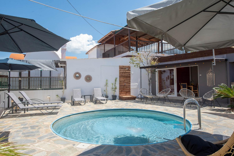 Facilities 3, Three Waves Maisonettes by Cretanhouses, Crete