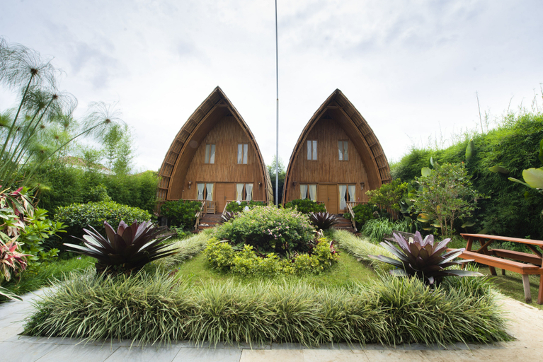 Exterior & Views 3, Villa ChavaMinerva Bambu -Cikole Lembang, Bandung