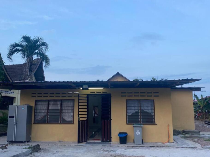 Others 2, Warisan Homestay B, Mersing