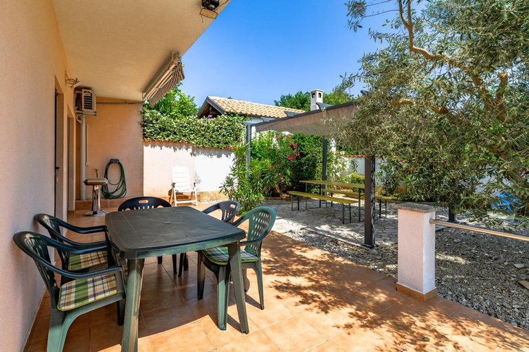 Others 3, House Monique with pool, Poreč