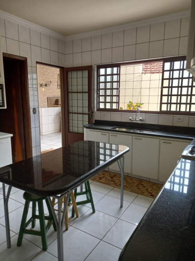 Others 4, Aero Hostel, Londrina