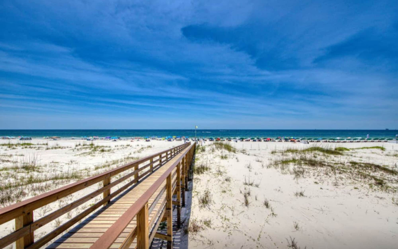 Beach 5, Plantation West 1251, Baldwin