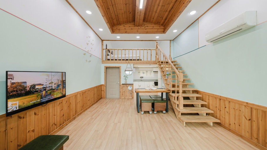 Room 4, Gyeongju Cheongbori Pension, Gyeongju