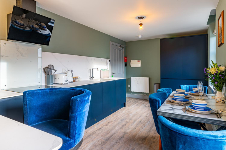 Others 3, Silcox House Bath, Bath and North East Somerset