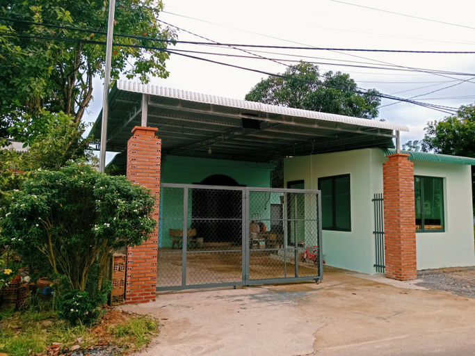 Exterior & Views, Đuc Phat Homestay, Tân Phú