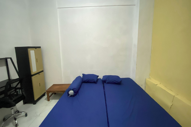 Room 2, OYO 95038 Khanza Stay, Semarang
