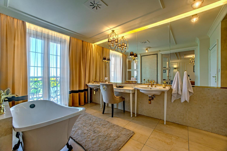 Bathroom 2, Arkadia, Radziejów