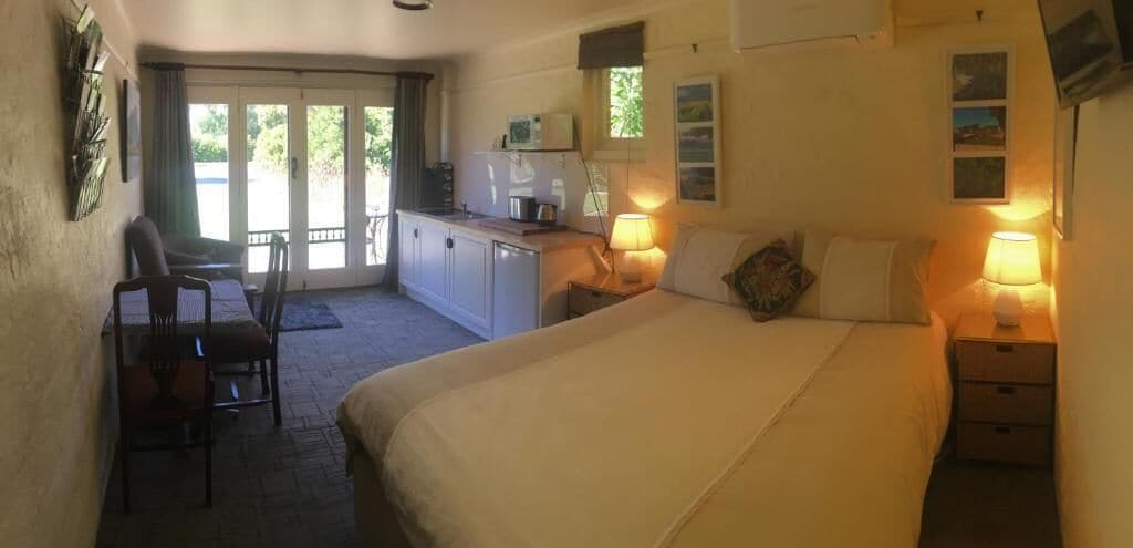 Room 3, Pierrepoint Wines & Accommodation, S. Grampians Bal