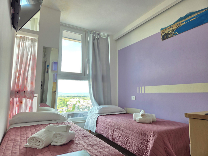 Bedroom 3, Suite Torre Azzurra B&B Rooftop Sea View, Grosseto