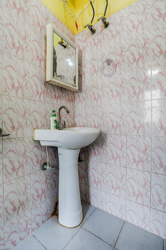 Bathroom 4, GREEN VISTA HOMESTAY, Kamrup Metropolitan