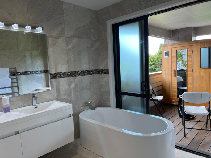 Bathroom 3, Tamahere Lifestyle, Waikato