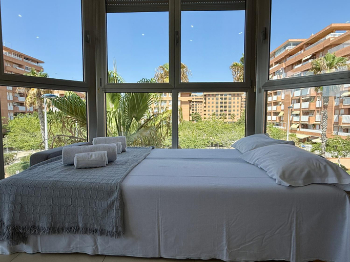 Bedroom 3, Reinapart Patacona Beachfront Seaview, Valencia