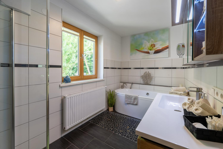 Bathroom 3, Ferienhaus Goldener Anker Unterach am Attersee, Vöcklabruck