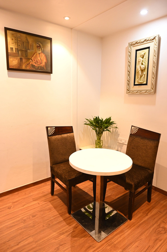 Dining, Hotel Square Inn Cantonment Varanasi, Varanasi