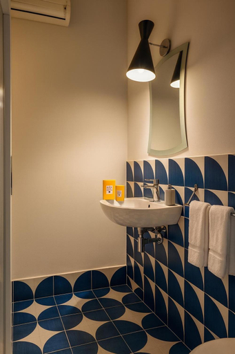 Bathroom 2, CAPRI DESIGN ROOM, Napoli
