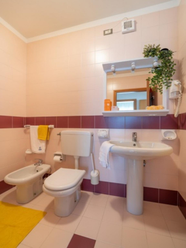 Bathroom, Apartment with shared pool by Beahost Rentals, Venezia