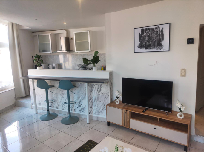 Others 5, Bel appartement confortable Mons, Hainaut