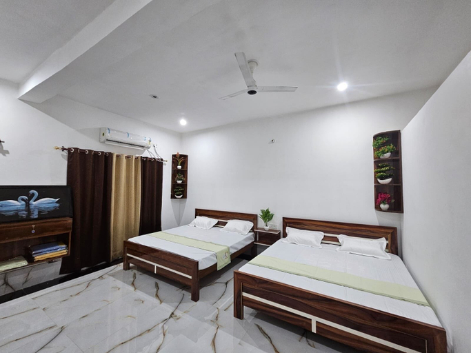 Room 3, Relax With Ramayana, Faizabad