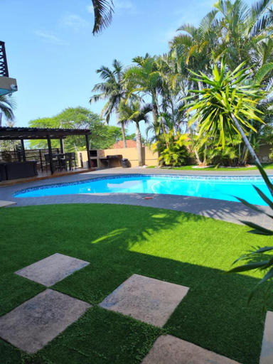 Sport & Beauty 1, Oyster Guest House, eThekwini