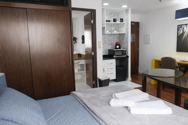 Bedroom 3, Studio no Jardins com recepcao 24h e 400m do metro, São Paulo