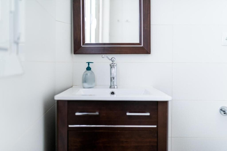 Bathroom 2, Apartamento Casa Inés Granada, Granada