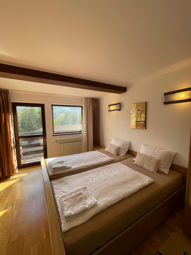 Bedroom 2, Vila Madisa, Busteni