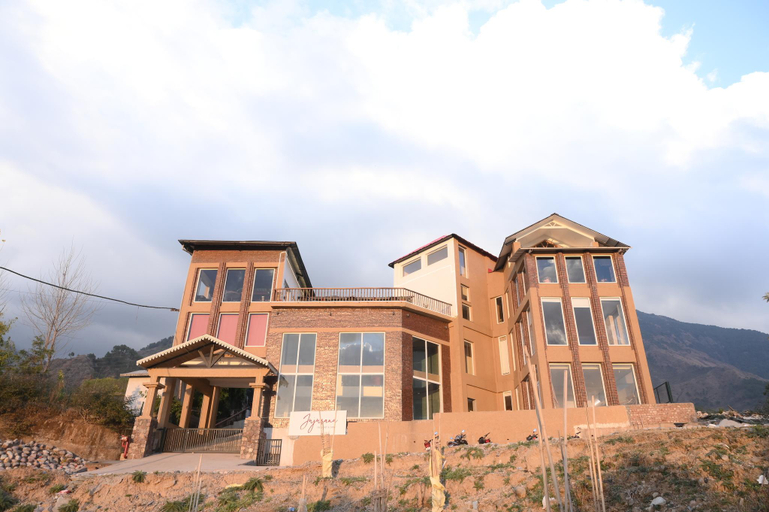 Exterior & Views, Jujurana Resort & spa, Kangra