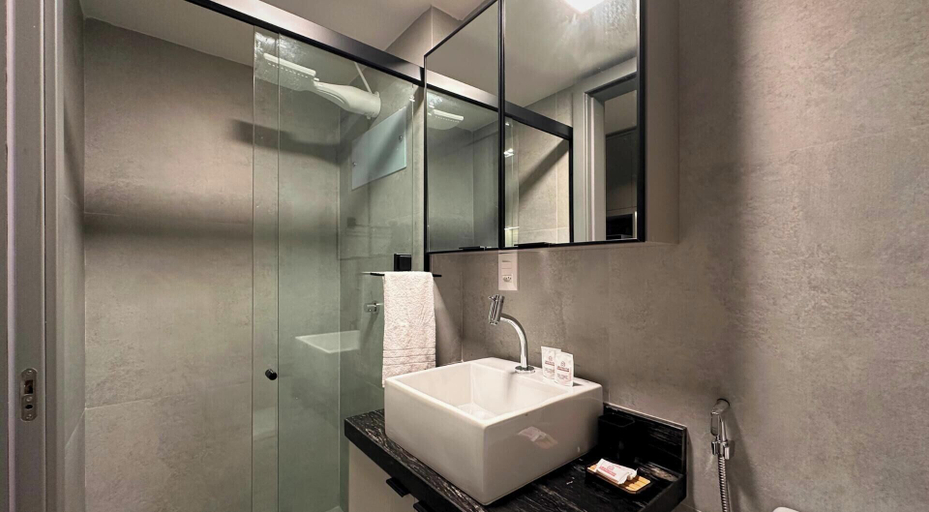 Bathroom 3, Hit Cabo Branco III - LikeHome, João Pessoa