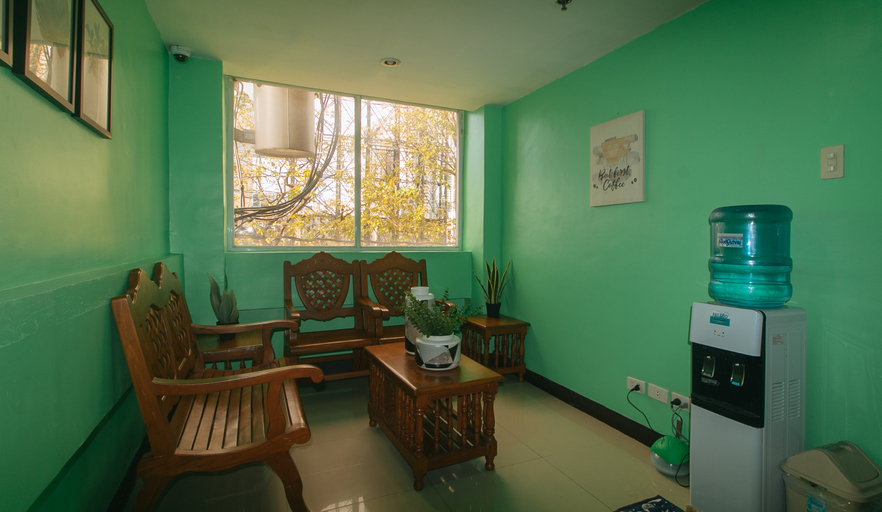 Others 5, RedDoorz near EDSA Camp Crame, Quezon City