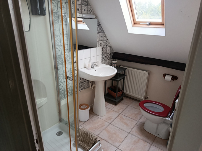 Bathroom 5, Atipyk'Ododo, Manche