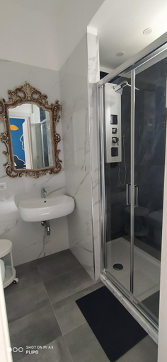 Bathroom 4, Profili Siciliani B&b Ognina Catania, Catania