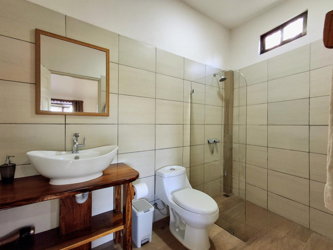 Bathroom 4, La Casa del Conde, Puntarenas