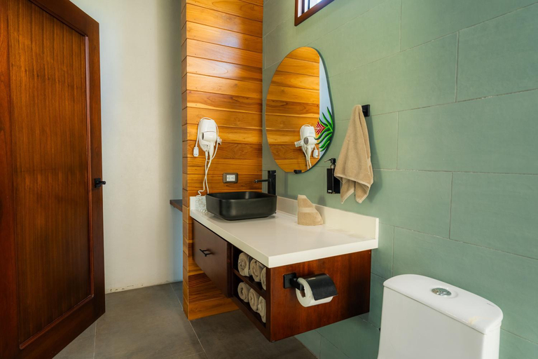 Bathroom 4, Villas Jawara ! Un Volcan en su Jardin !, San Carlos