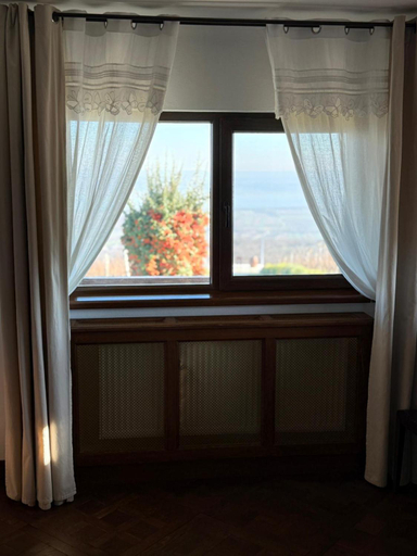 Others 4, Domeniul Dragasi, Prundeni