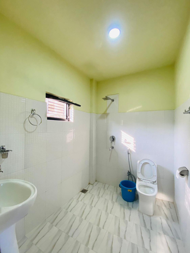 Bathroom 2, Annapurna View Lodge, Narayani