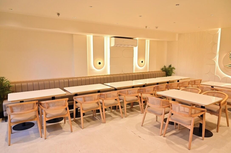 Dining, Skyden Hotel, Mahoba
