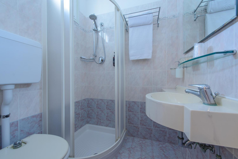 Bathroom, Sandra, Forli' - Cesena