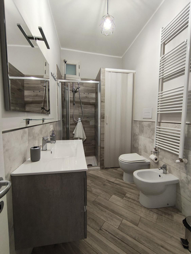 Bathroom, Casa Francesca, Salerno