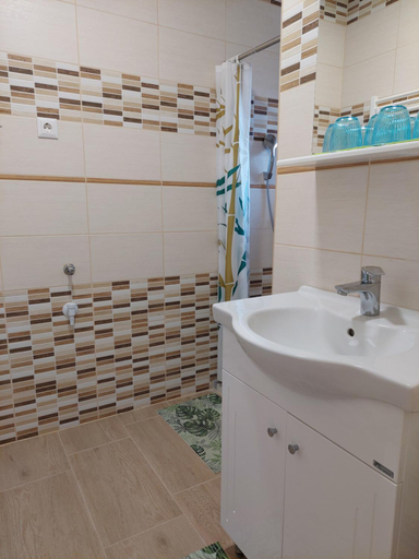 Bathroom 3, Gyepszel Panzio Tokaj, Tokaji