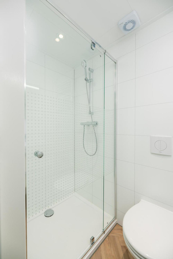 Bathroom 3, MarinaPark Residentie Nieuw Loosdrecht, Wijdemeren