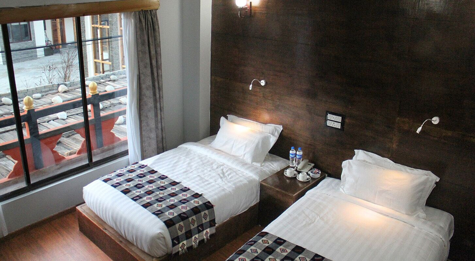 Bedroom 4, Gawaling Hotel, Dopshari