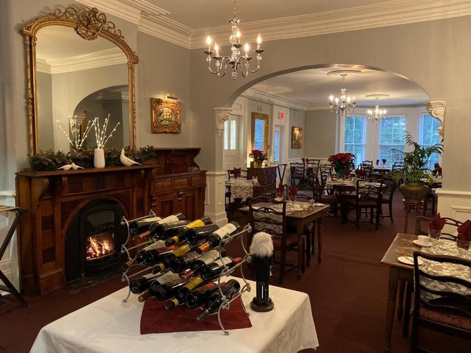 Food & Drinks, Blomidon Inn, Kings