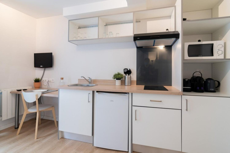 Others 5, Lille Hypercentre / Gares - Superbe studio equipe, Nord